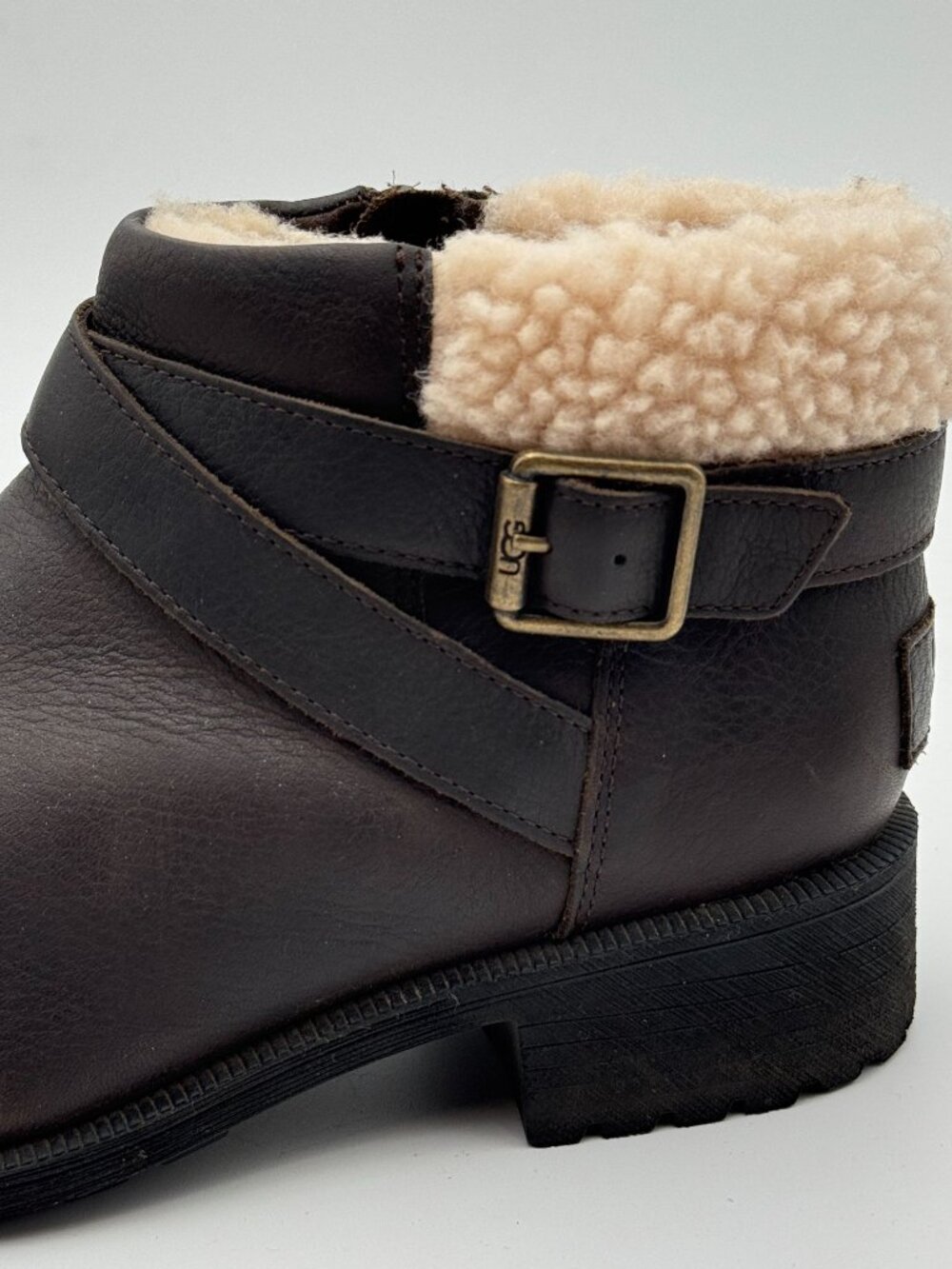 UGG Benson Boots II Sz 7 Espresso Brown Leather Shearling Trim Harness Side Zip - Picture 2 of 9